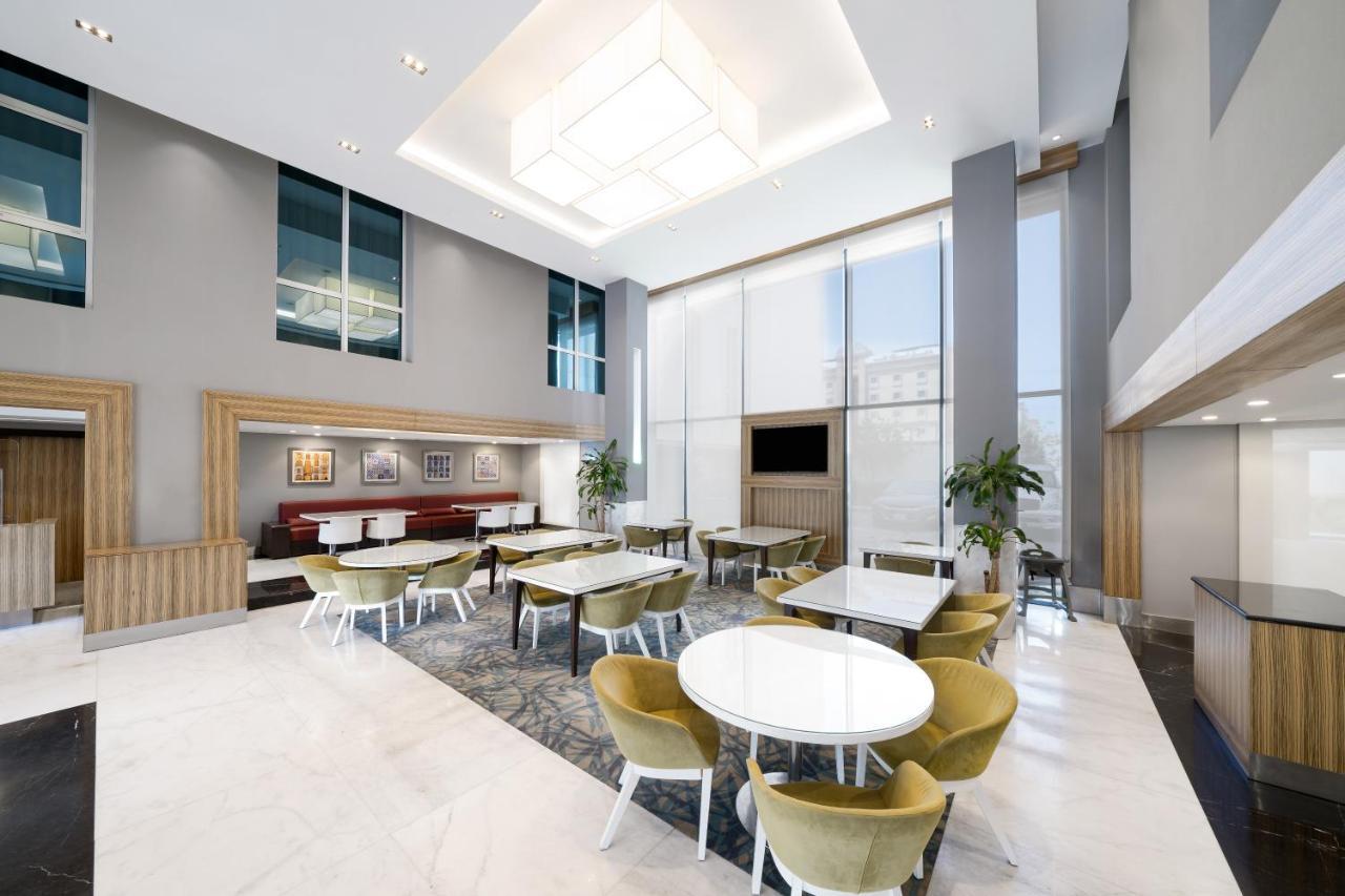 Sas & Hotel, Dhahran - Formerly Radisson Blu 4* Khobar